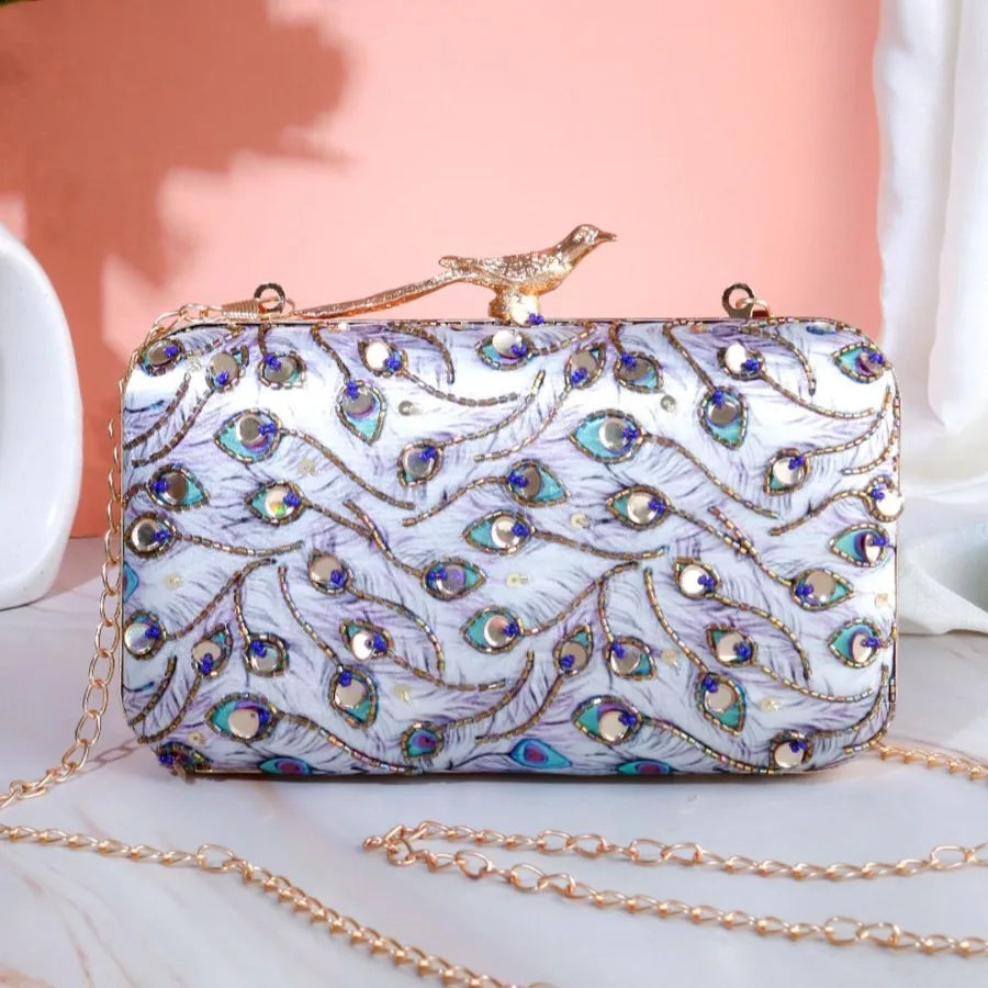 Birdie Knob Embroidery Highlight Clutch