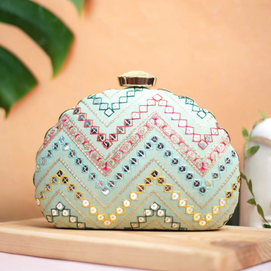 Colorwave DShape Clutch