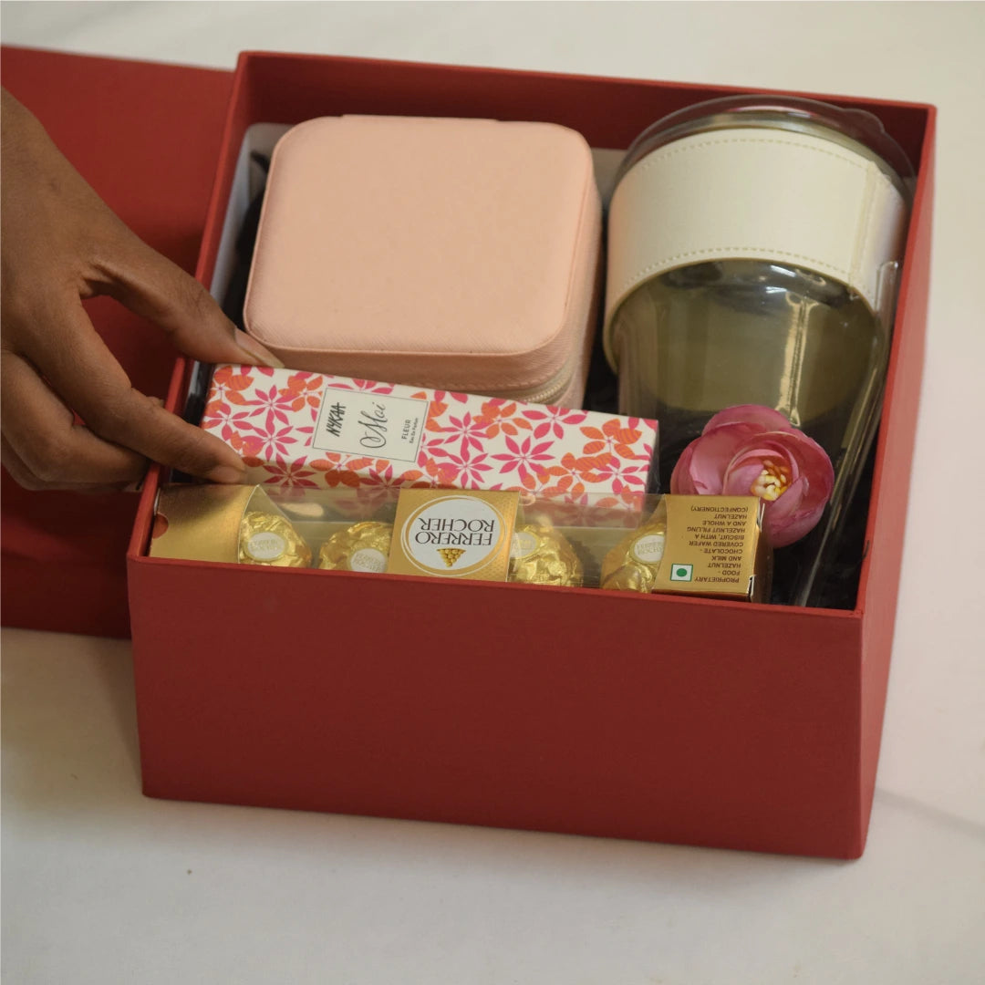 Dazzle Delight Hamper