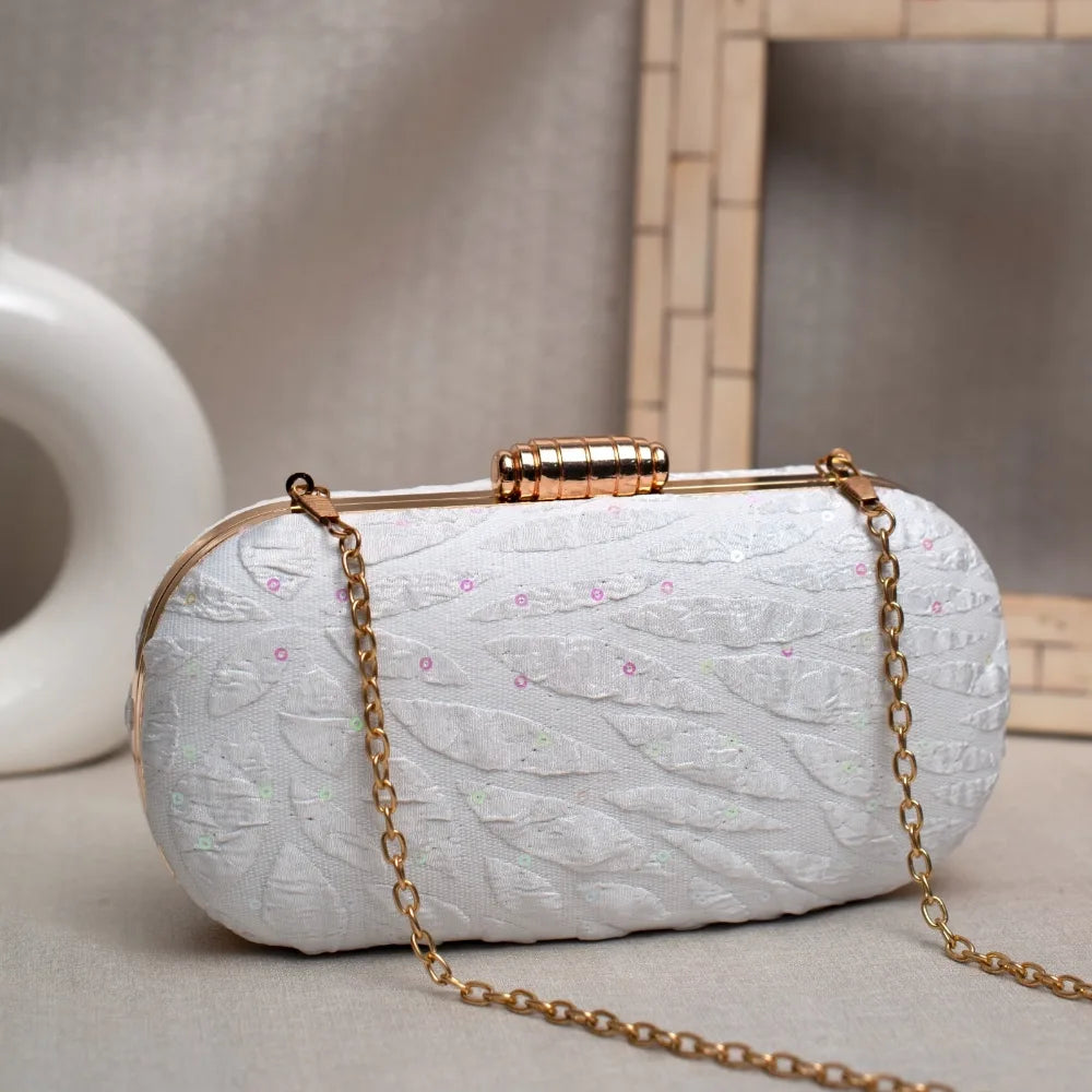 Frosty Chain Capsule Clutch