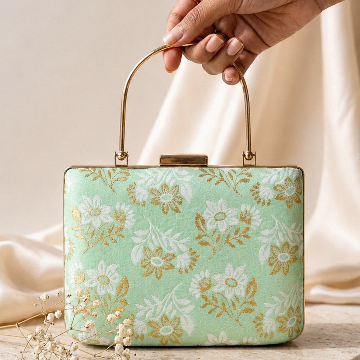 Mint Blossom Handle Clutch