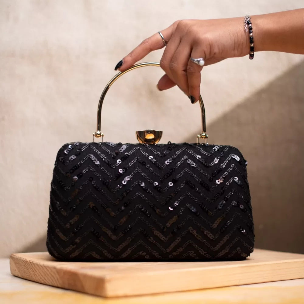 Sequence Party Handle Clutch