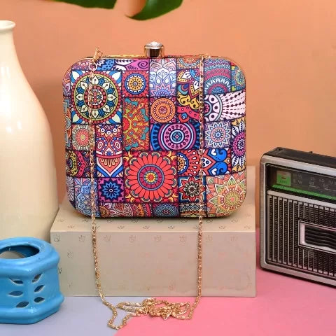 Mandala Pattern Printed Clutch