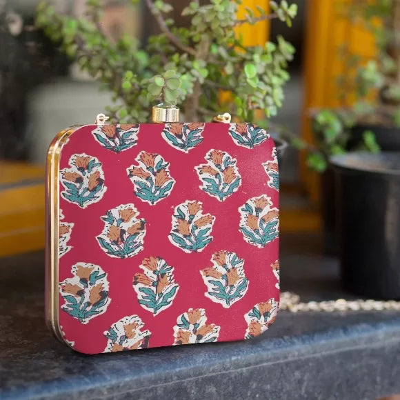 Kalamkari Pattern Printed Clutch