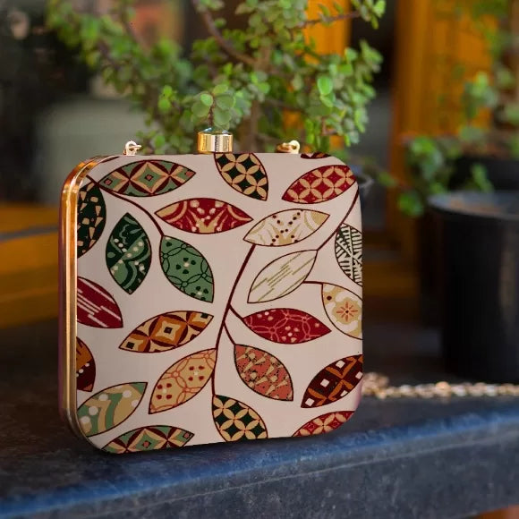 Kalamkari Pattern Printed Clutch