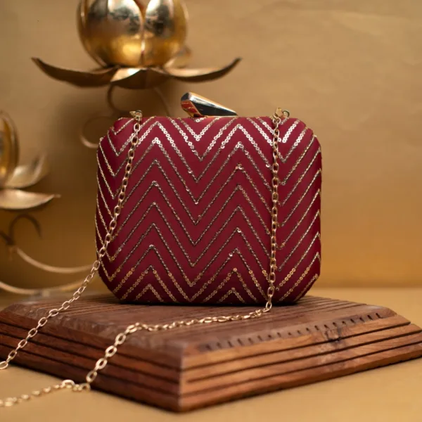 Ethnic Crest Clutch Maroon