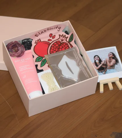 Be My Bridesmaid Box for the bridesmaid