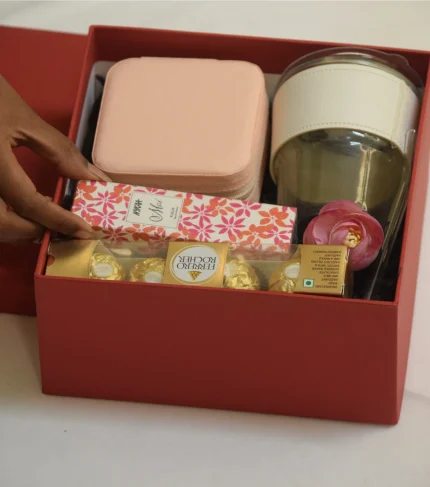 Luxury gift hamper with tumbler, jewellery organizer, mini perfume, and chocolates – Dazzle Delight Hamper by YelloWraps.