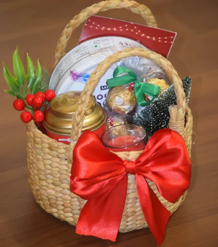 Merry Warm Hamper